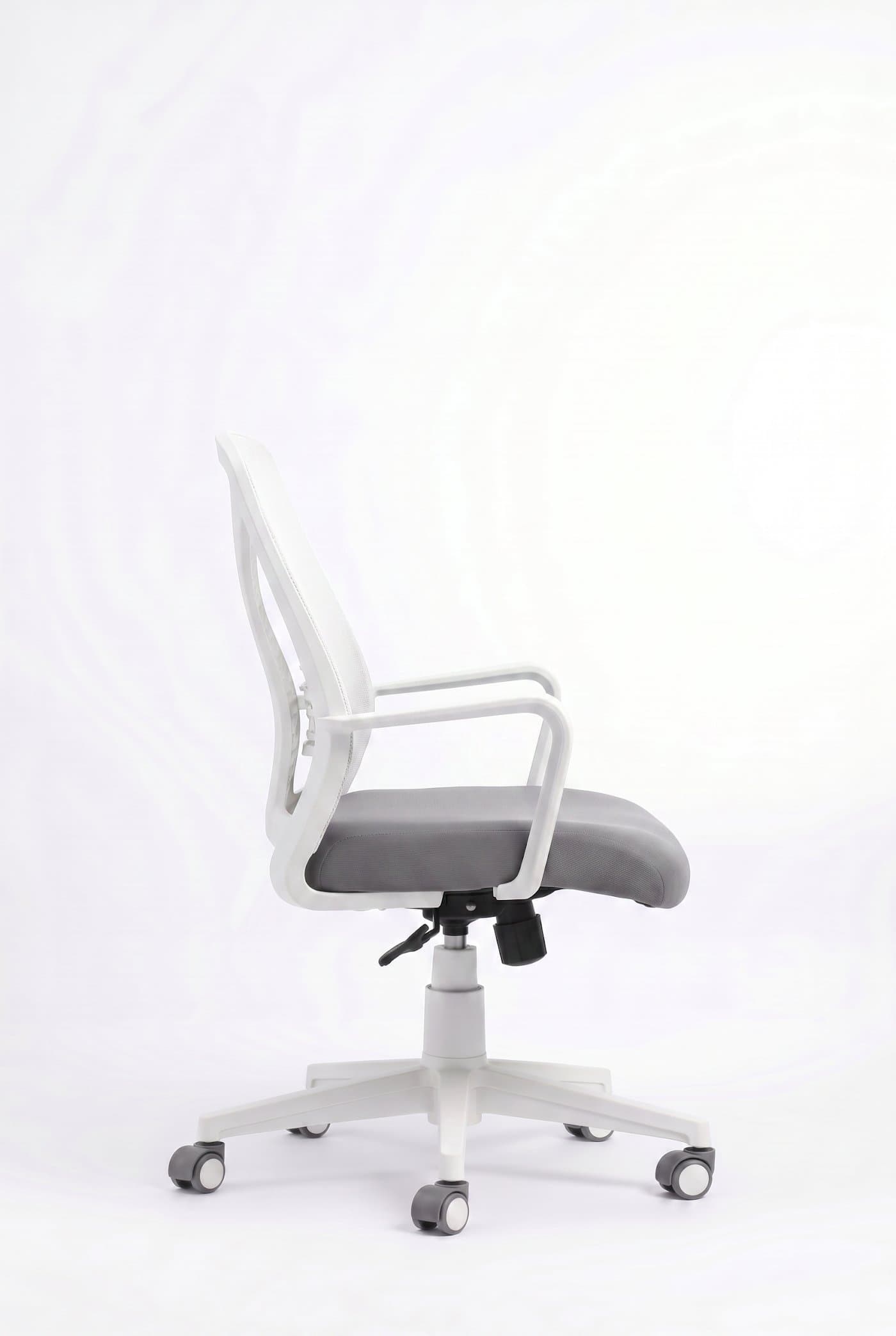 Cove SE·05 — Manager chair