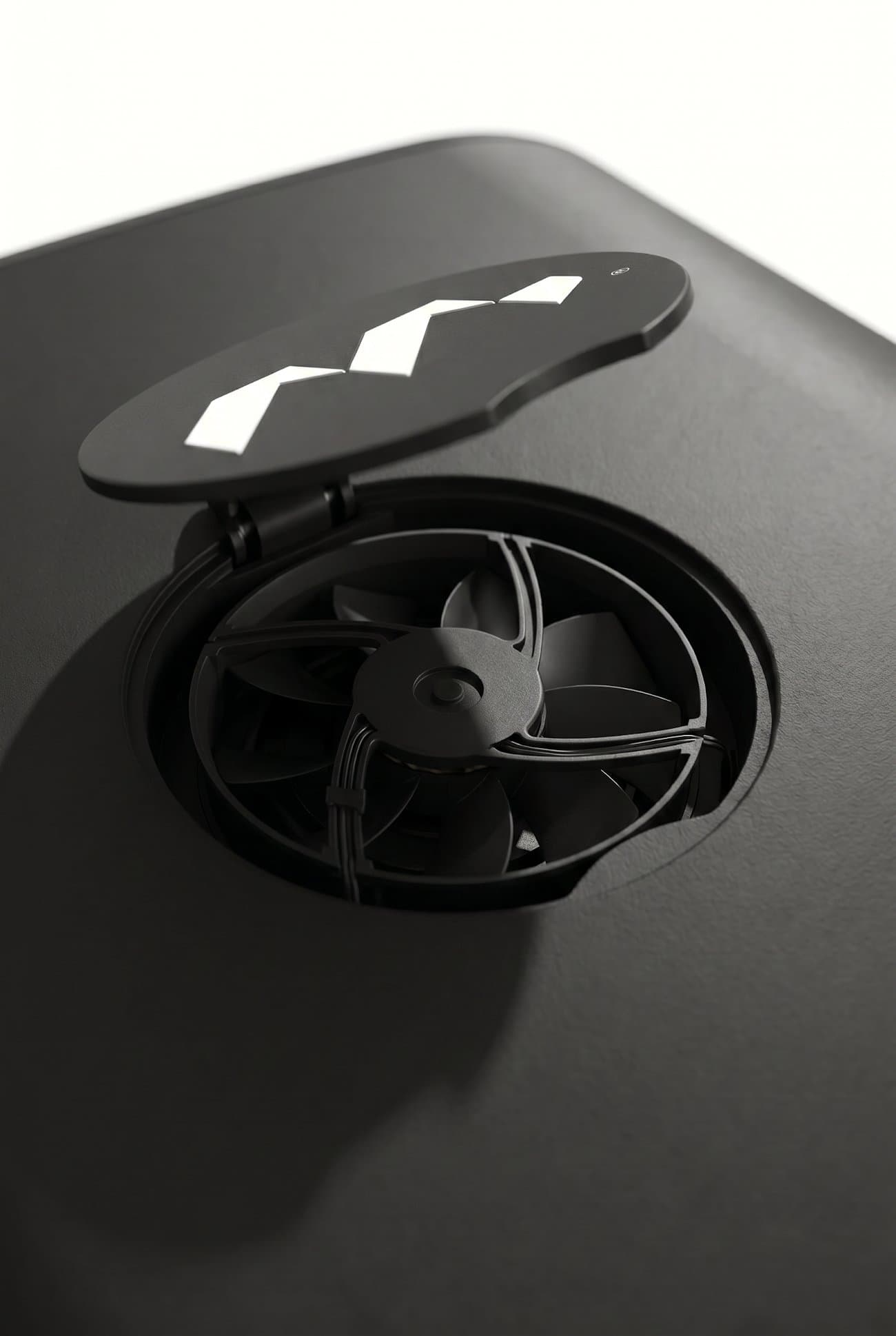 Detail of the Solo booth roof fan, stamped with the MA.KE mark
